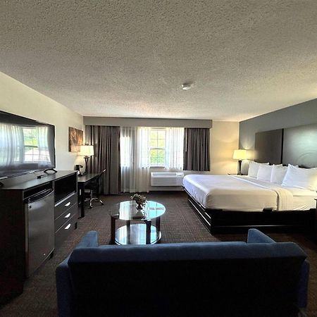 Baymont By Wyndham Chester Il מראה חיצוני תמונה