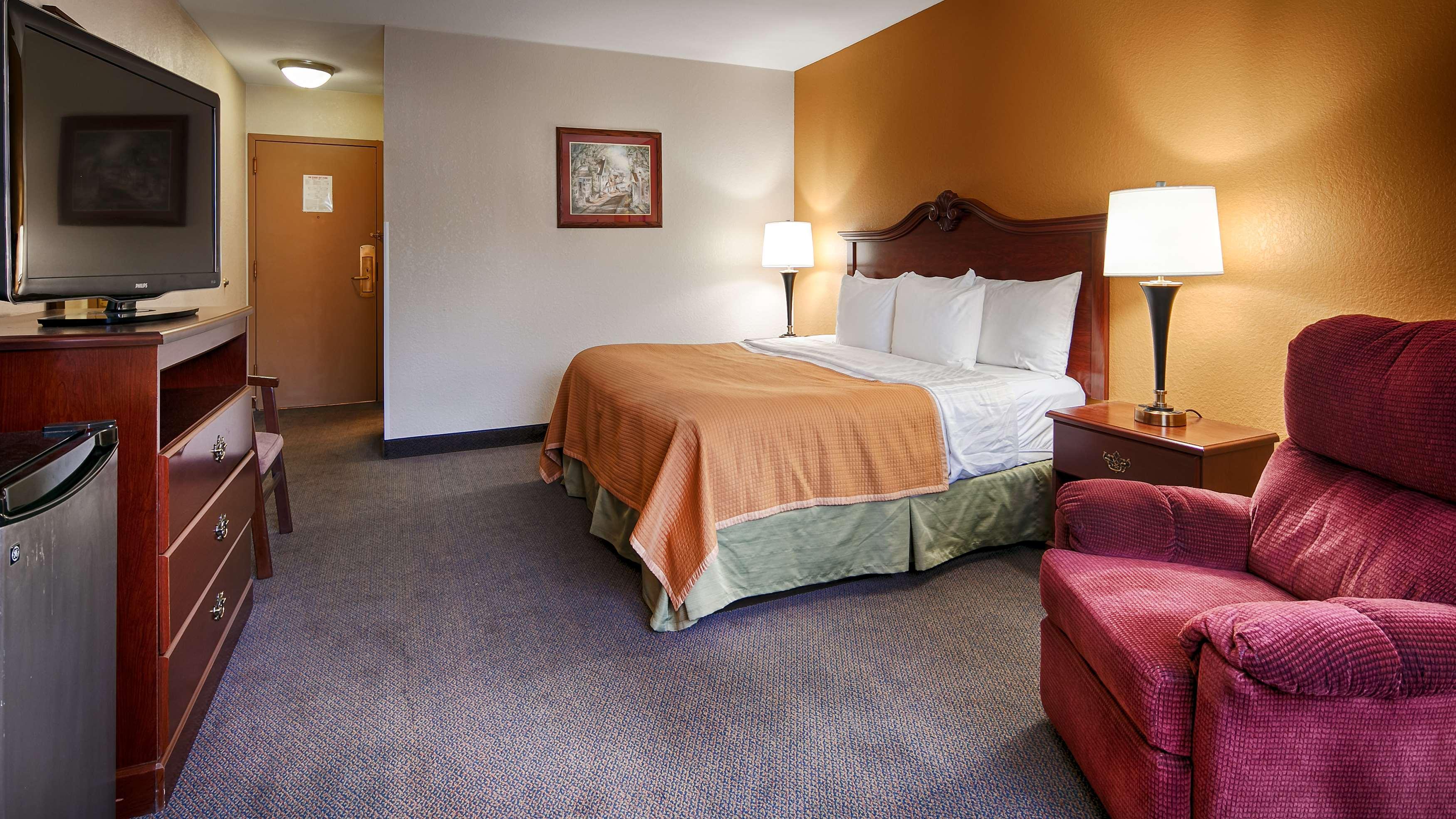 Baymont By Wyndham Chester Il מראה חיצוני תמונה