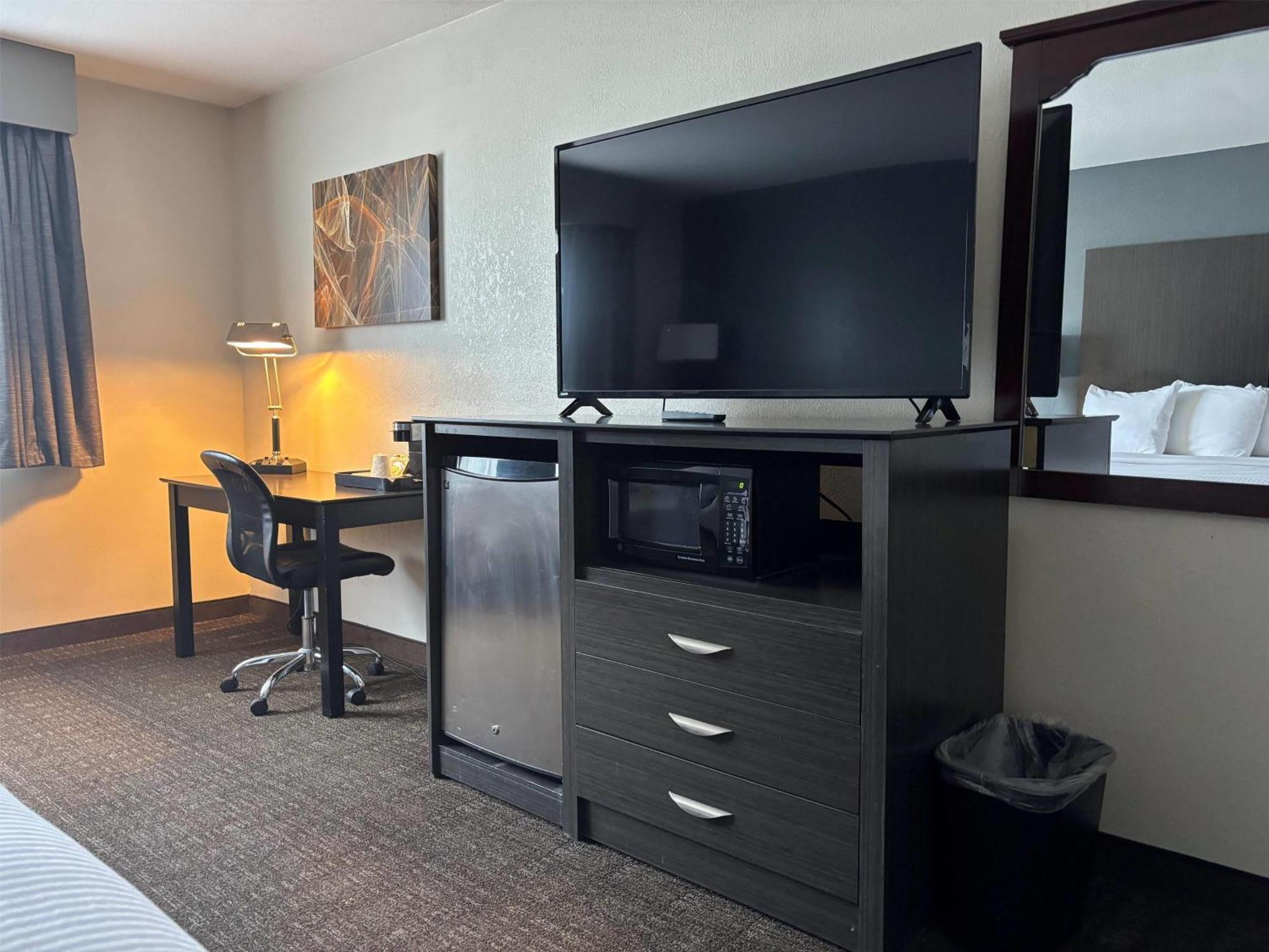 Baymont By Wyndham Chester Il מראה חיצוני תמונה